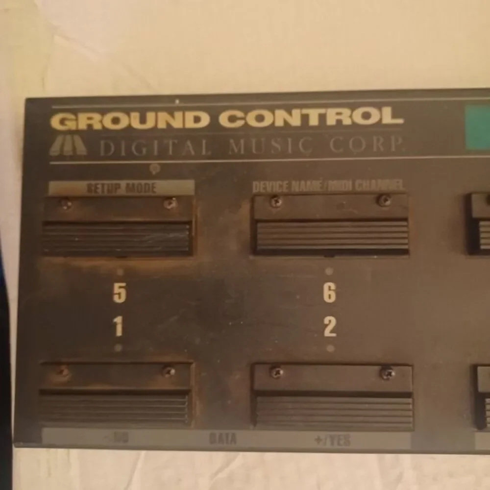 Digital Music Corp Ground Control MIDI foot controller